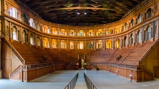 Le théâtre Farnese dans la Galerie nationale, Parme, Italie